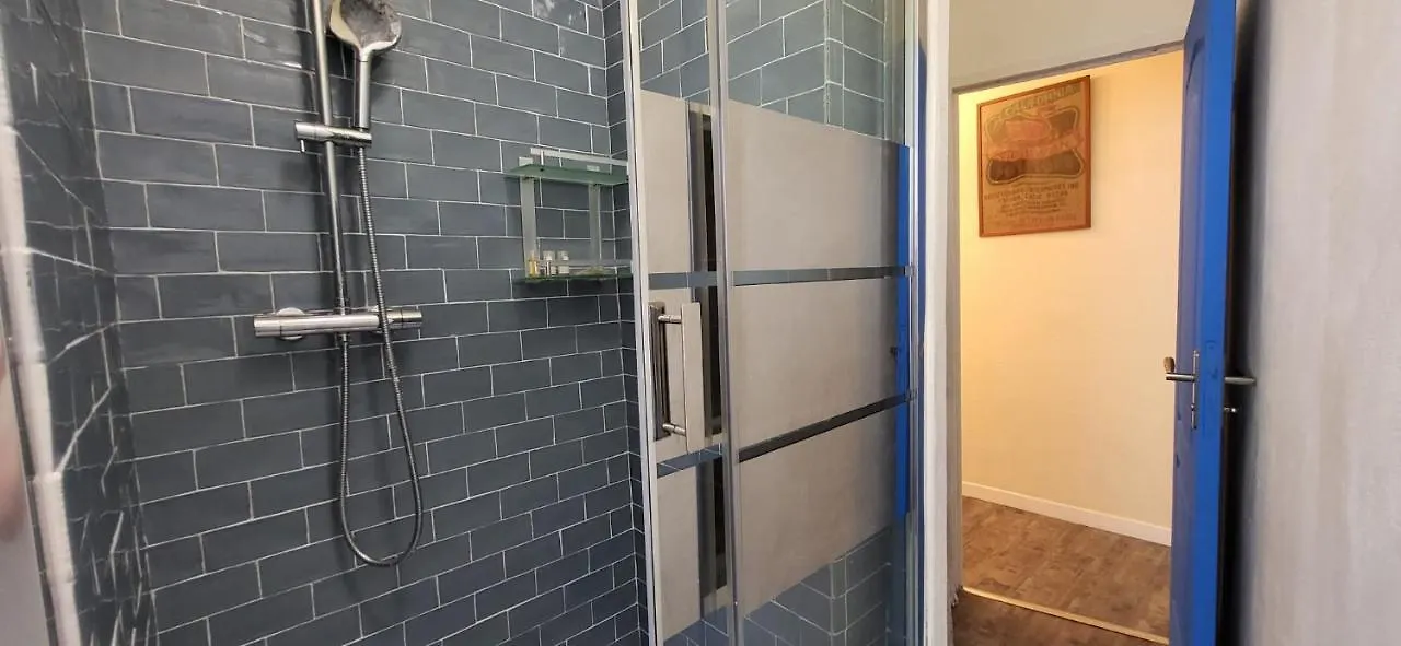 Appartement La Perle De La Plaine à Marseille 0*,